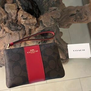 Coach wristlet NWOT